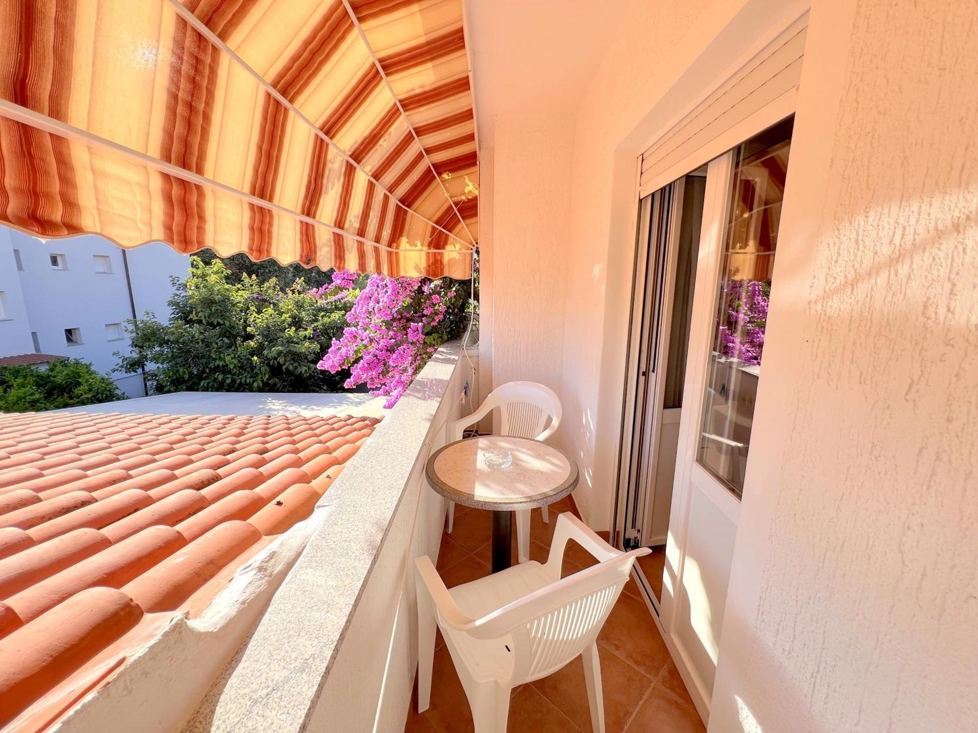 Bed & Breakfast Rab Palit Экстерьер фото